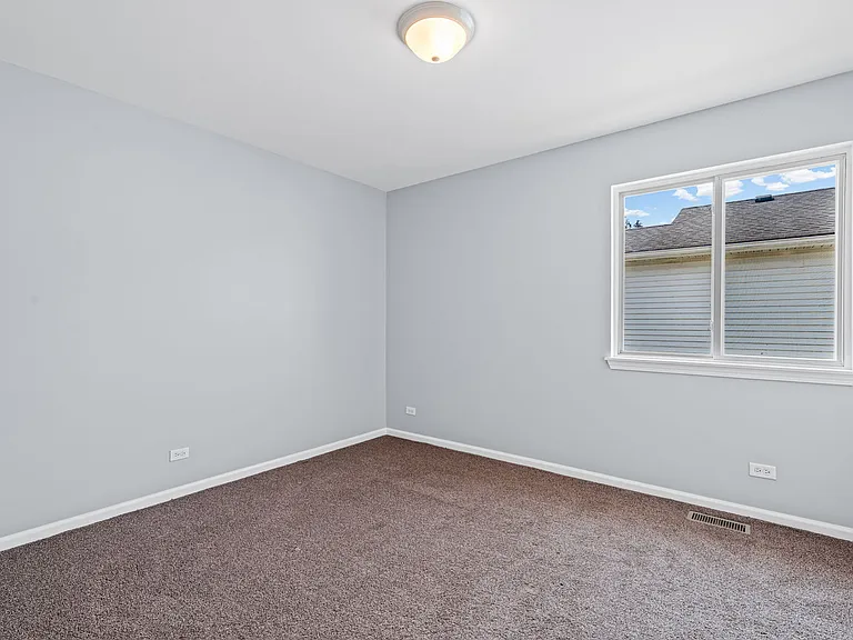 931 Taralon Trl — Photo 17