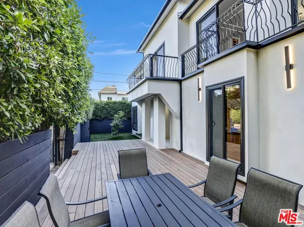 3943 Wade St, Los Angeles, CA 90066