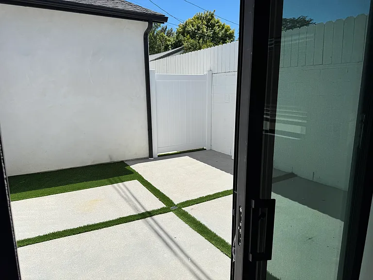 6457 Amigo Ave — Photo 13