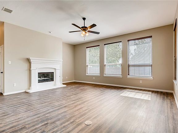 5th image of 12008 Copper Creek Dr