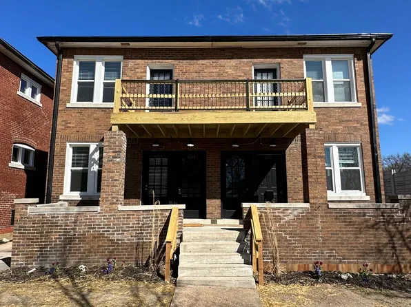 1286 Hawthorne Pl, Saint Louis, MO 63117