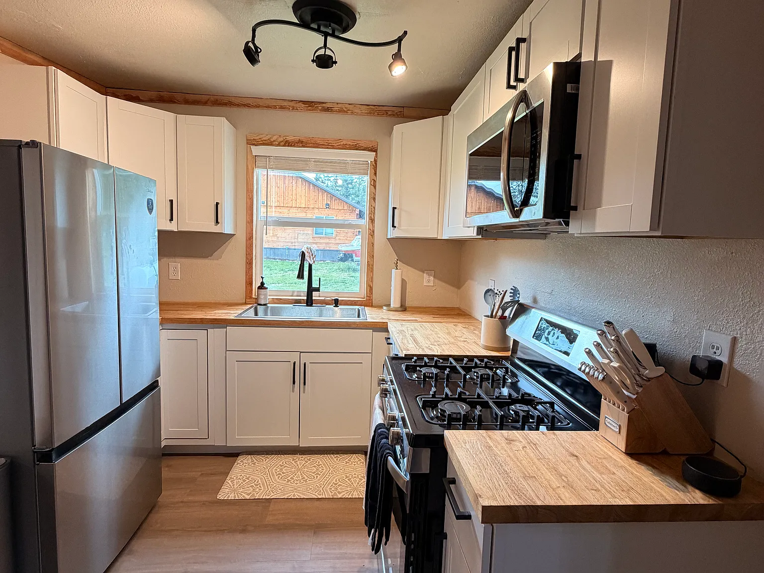 1 bed, 550 sqft, $1,950 — Photo 3