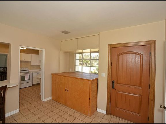 3rd image of 114 Bird Ave