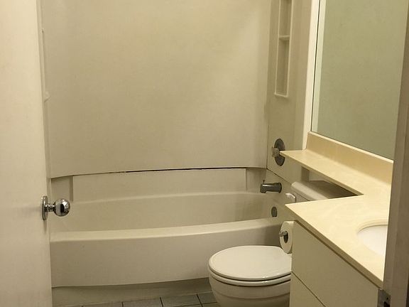 5th image of 480 Mananai Pl APT W