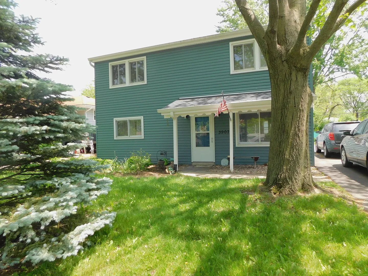 3907 Williams St photo 1