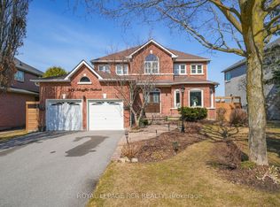 919 Schaeffer Outlook, Newmarket, ON
