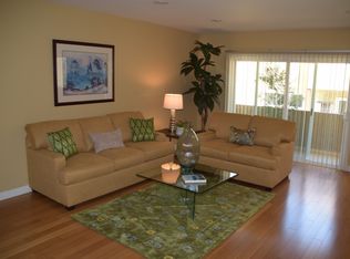 1262 S Barrington Ave APT 304, Los Angeles, CA 90025