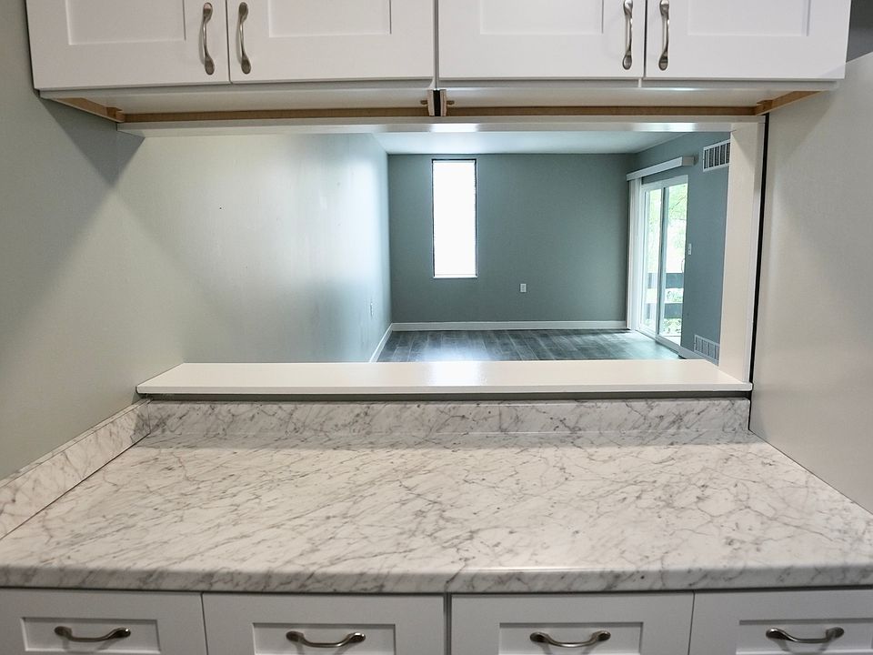 1st image of 1102 Salem Ave #11257383