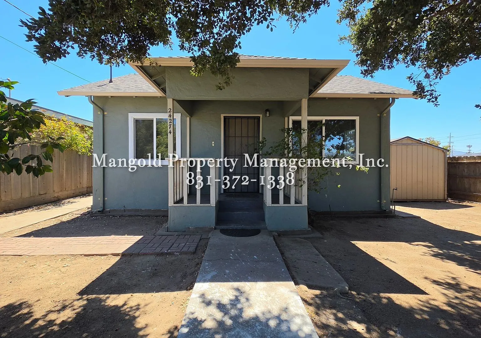 Charming Home Located in Quiet Neighborhood — Photo 1