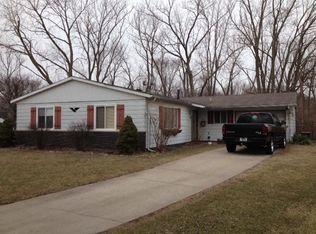 510 E 39th Ln, Griffith, IN 46319