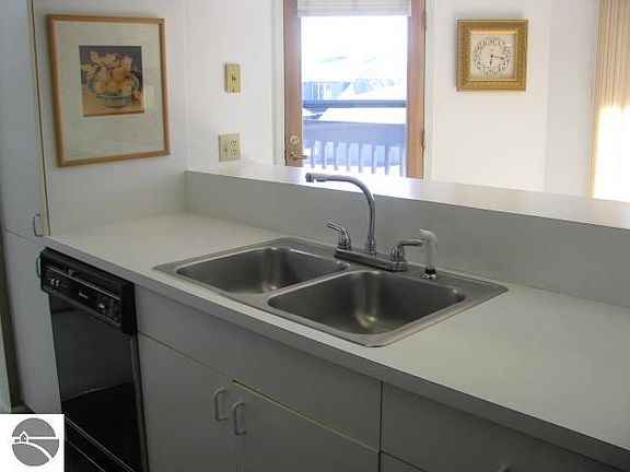 3rd image of 403 W Lake St Unit 53