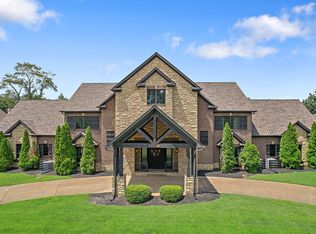 1767 Saundersville Rd, Hendersonville, TN 37075