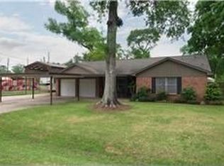611 Stratford St, Highlands, TX 77562