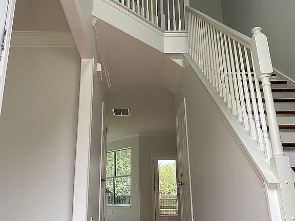 3rd image of 1225 Bridgeport Dr