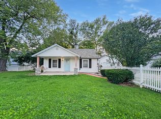 3331 S Barbett Ave, Springfield, MO 65804