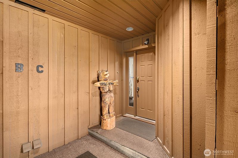 3rd image of 8975 Icicle Road #C