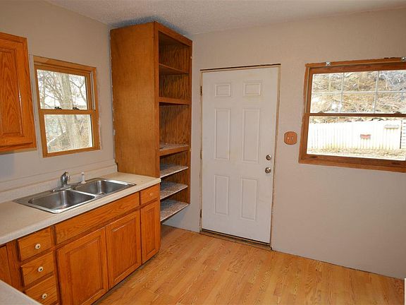 5th image of 1320 22nd St