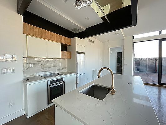 4th image of 125 Borinquen Pl APT 707