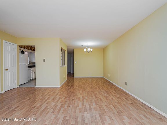 4th image of 2735 Cropsey Ave
