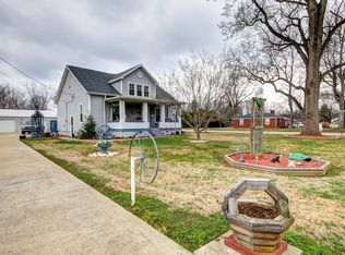 4626 Dover Rd, Louisville, KY 40216