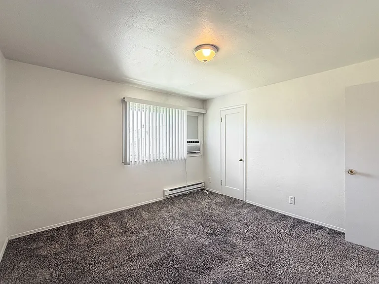 Sun Basin Apartments — Photo 29