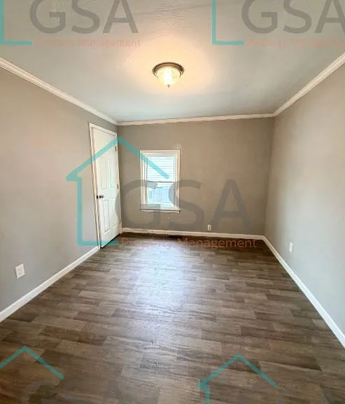 222 Earl St — Photo 7