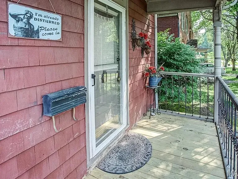 720 E D St — Photo 43