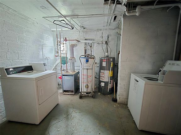 4th image of 715-719 Triphammer Rd