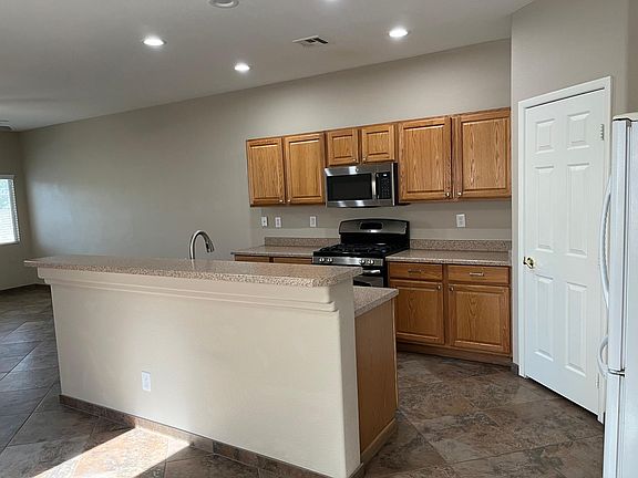 5th image of 8908 Happy Stream Ave