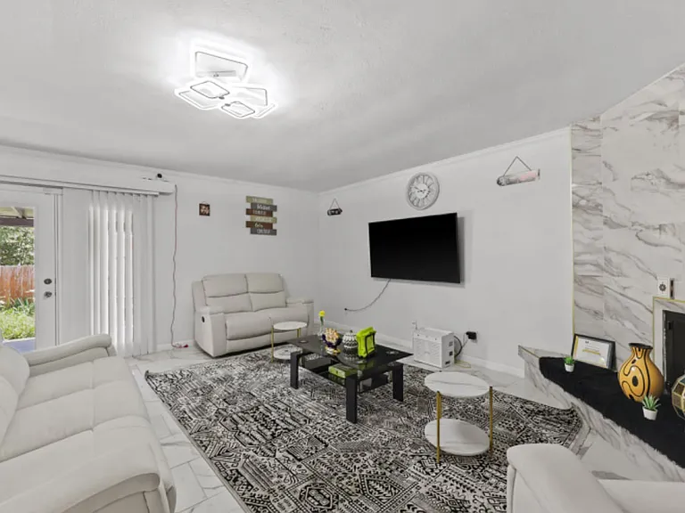 642 Sunny Slope Dr — Photo 4
