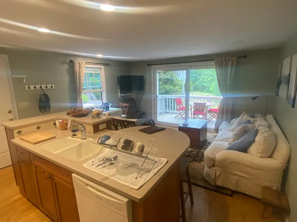 1146 Route 134 APT 9B, South Dennis, MA 02660