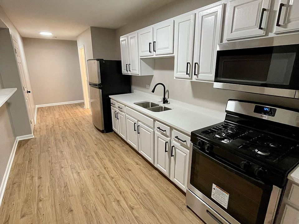 1st image of 8639 W Catherine Ave #G