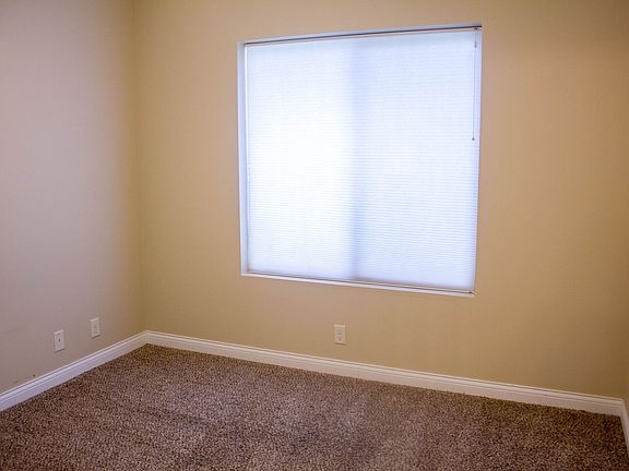 3rd image of 5301-5313 N 10th Ct #6d3bdd428