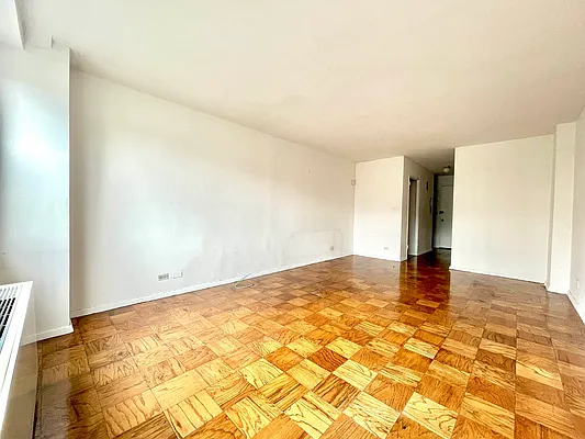 Rented by Addison Property Group | media 9