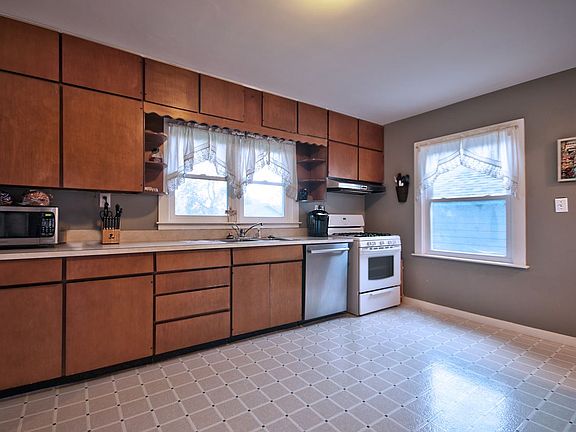 5th image of 1201 Westwood Dr