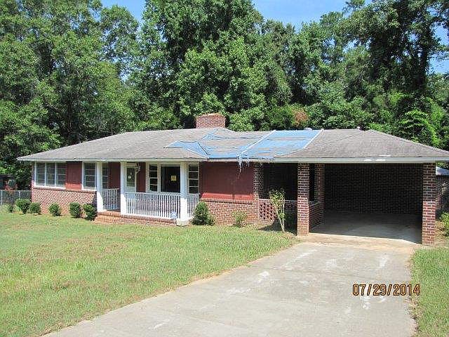1st image of 130 N Circle Dr