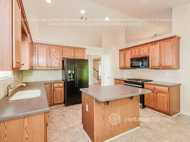 1320 Martins Down Dr — Photo 9