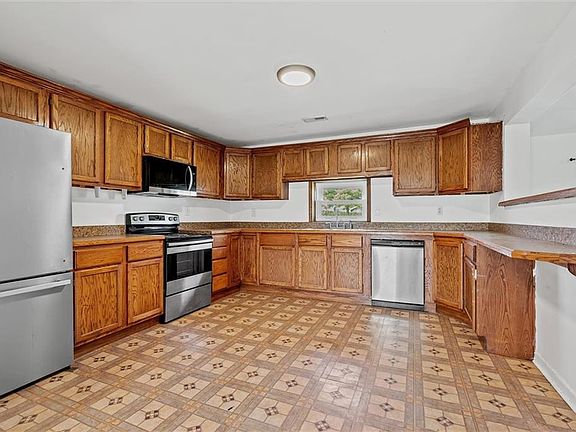 5th image of 35317 Floyd Cir