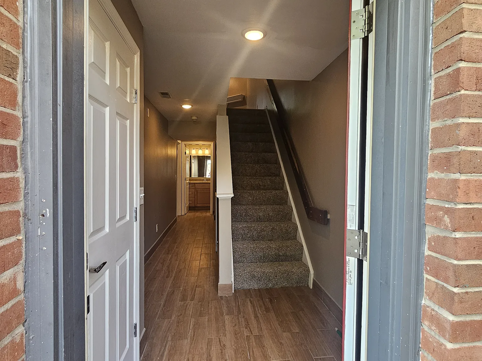 3 bed, 1538 sqft, $2,695 — Photo 2
