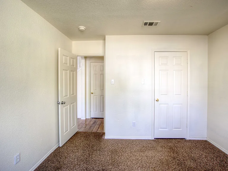 5441 Mohawk Ct — Photo 14