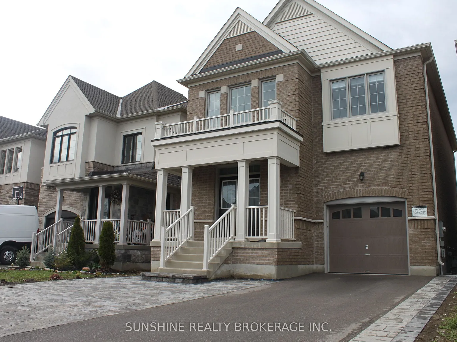 4 bed, $3,400 — Photo 1