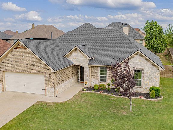 2nd image of 112 Germantown Cir