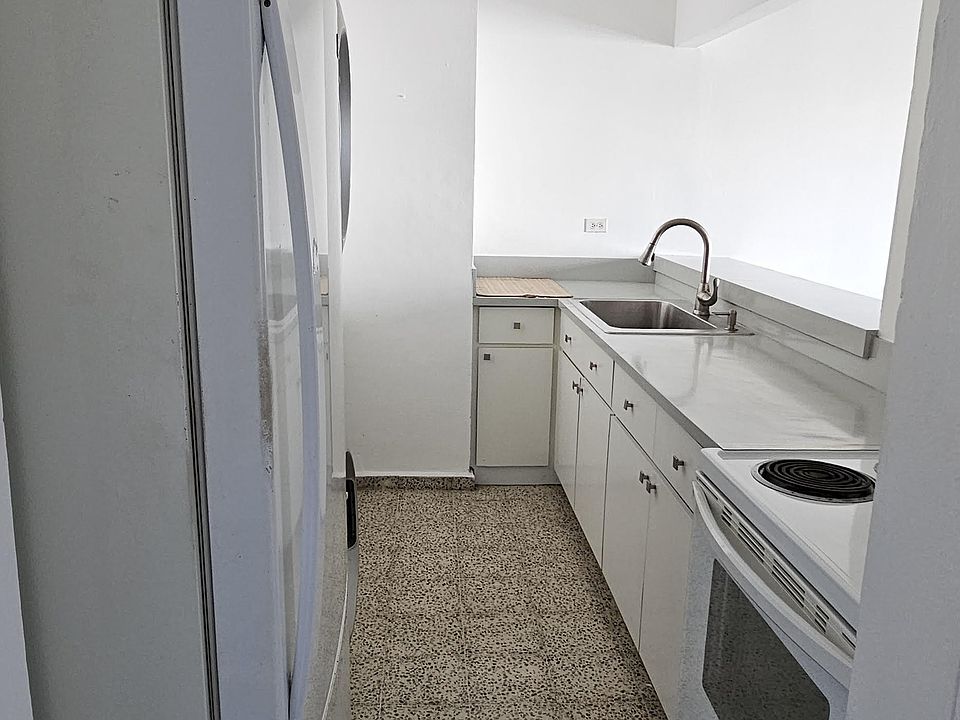 1st image of 160 Calle Costa Riv #404