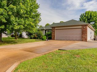 4783 W Portland St, Springfield, MO 65802