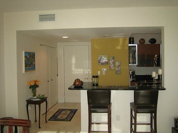 3rd image of 18800 NE 29th Ave APT 806