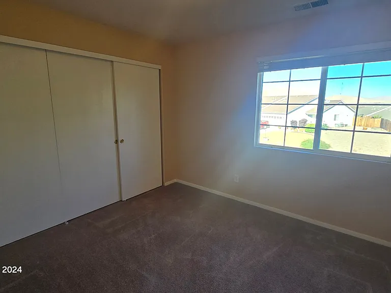 8778 Sunset Breeze Dr — Photo 18