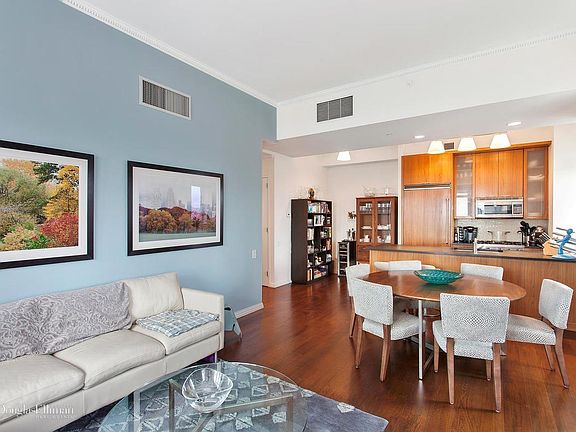 3rd image of 205 E 59th St APT 26C
