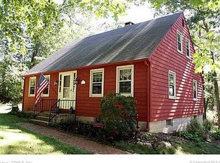 126 Ingham Hill Rd, Old Saybrook, CT 06475