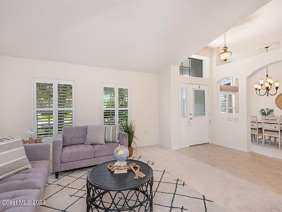5th image of 4069 Estancia Way