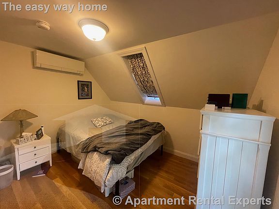 5th image of 33 Belmont St #2